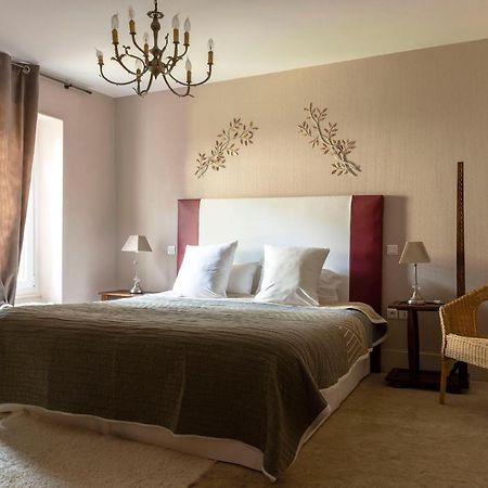 Hotel L'Edgar Port-Lesney Esterno foto